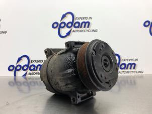 Gebruikte Aircopomp Opel Vivaro 2.5 DTI 16V Prijs € 89,00 Margeregeling aangeboden door Gebr Opdam B.V.