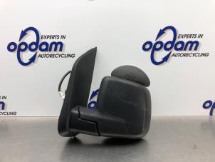Gebruikte Spiegel Buiten links Fiat Fiorino (225) 1.3 JTD 16V Multijet Prijs € 60,00 Margeregeling aangeboden door Gebr Opdam B.V.
