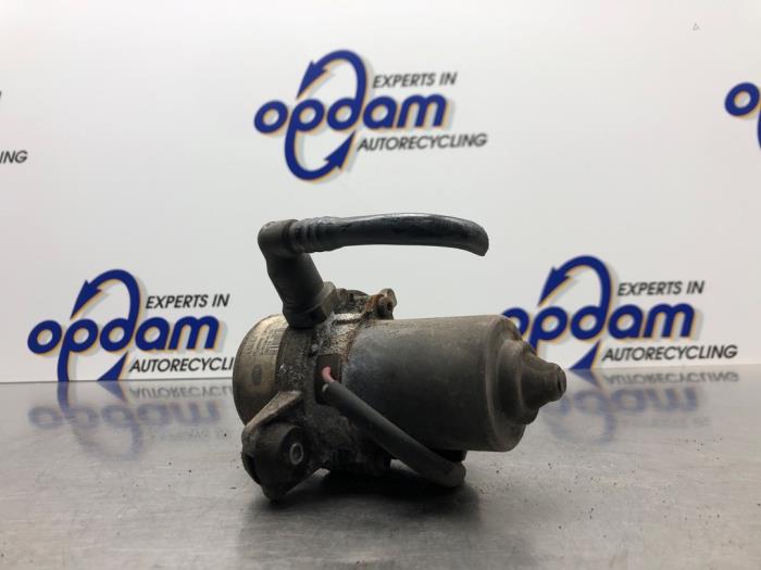Gebruikte Vacuumpomp Rembekrachtiging Renault Espace (JK) 2.0 Turbo 16V Grand Espace Prijs € 90,00 Margeregeling aangeboden door Gebr Opdam B.V.