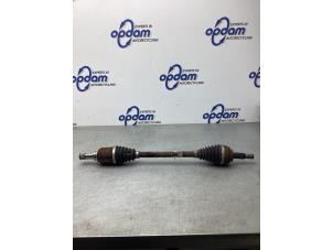 Gebruikte Aandrijfas links-voor Renault Megane IV (RFBB) 1.6 GT Energy TCe 205 EDC Prijs € 100,00 Margeregeling aangeboden door Gebr Opdam B.V.