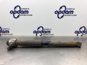 Gebruikte Schokbreker links-achter Seat Altea (5P1) 1.6 Prijs € 27,00 Margeregeling aangeboden door Gebr Opdam B.V.