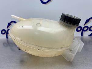 Gebruikte Expansievat Ford Fiesta 7 1.0 EcoBoost 12V Prijs € 14,00 Margeregeling aangeboden door Gebr Opdam B.V.