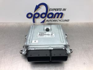 Gebruikte Computer Motormanagement Volvo V70 (BW) 2.0 D3 20V Prijs € 135,00 Margeregeling aangeboden door Gebr Opdam B.V.