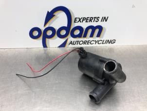 Gebruikte Extra waterpomp Volvo V70 (BW) 2.0 D3 20V Prijs € 36,00 Margeregeling aangeboden door Gebr Opdam B.V.