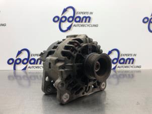 Gebruikte Dynamo Volkswagen Golf IV Variant (1J5) 1.6 16V Prijs € 54,00 Margeregeling aangeboden door Gebr Opdam B.V.