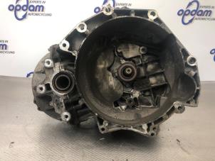 Gebruikte Versnellingsbak Opel Zafira (M75) 2.2 16V Direct Ecotec Prijs € 225,00 Margeregeling aangeboden door Gebr Opdam B.V.
