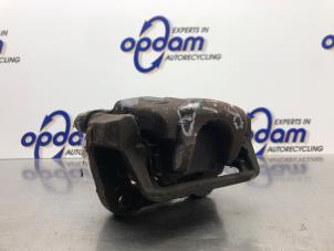 Gebruikte Remklauw (Tang) rechts-achter Volvo V70 (BW) 2.0 D3 20V Prijs € 100,00 Margeregeling aangeboden door Gebr Opdam B.V.