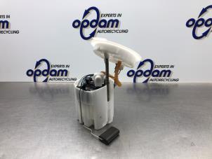 Gebruikte Benzinepomp Mini Mini (F55) 1.5 12V Cooper Prijs € 135,00 Margeregeling aangeboden door Gebr Opdam B.V.