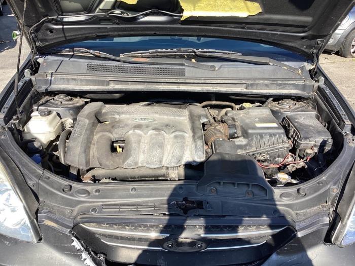 Gebruikte ABS Pomp Kia Carens III (FG) 2.0i CVVT 16V Prijs € 112,00 Margeregeling aangeboden door Gebr Opdam B.V.