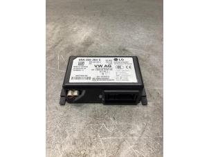 Gebruikte WiFi module Volkswagen T-Roc I 1.5 TSI Evo BMT 16V Prijs € 100,00 Margeregeling aangeboden door Gebr Opdam B.V.