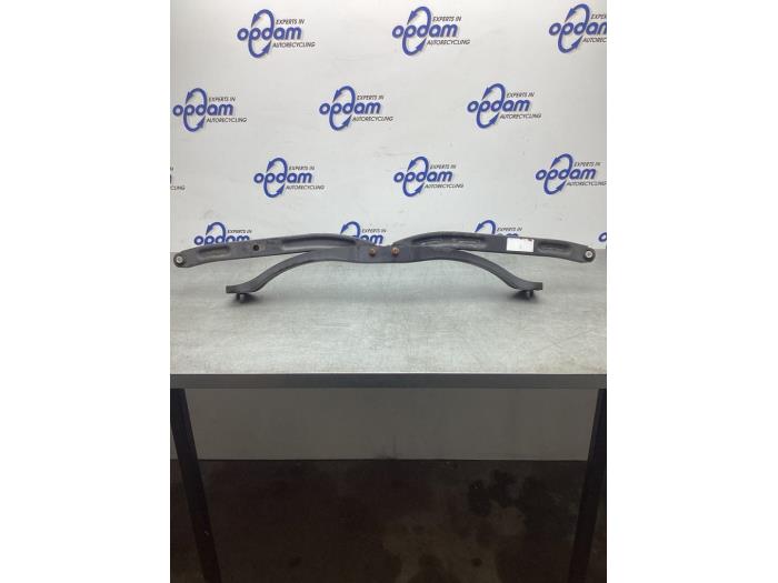Gebruikte Subframe Renault Twingo III (AH) 1.0 SCe 70 12V Prijs € 120,00 Margeregeling aangeboden door Gebr Opdam B.V.