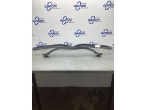 Gebruikte Subframe Renault Twingo III (AH) 1.0 SCe 70 12V Prijs € 120,00 Margeregeling aangeboden door Gebr Opdam B.V.