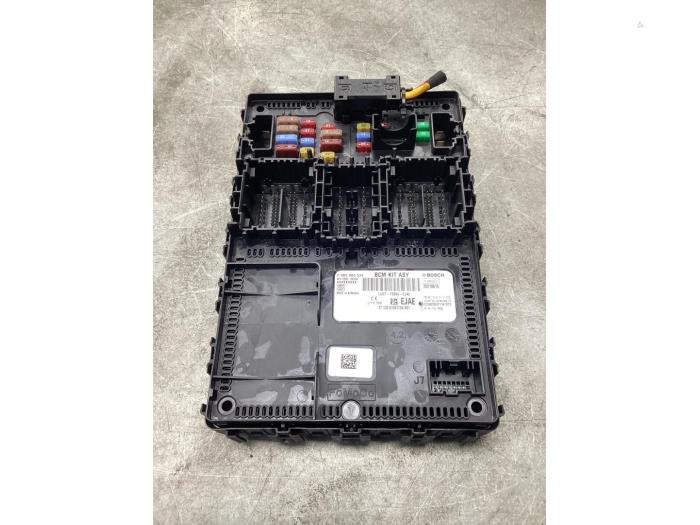 Gebruikte Bodycontrol Module Ford Fiesta 7 1.0 EcoBoost 12V 100 Prijs € 150,00 Margeregeling aangeboden door Gebr Opdam B.V.