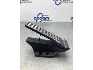 Gebruikte Gaspedaalpositie Sensor Mercedes E Estate (S212) E-350 CGI V6 24V Prijs € 60,00 Margeregeling aangeboden door Gebr Opdam B.V.