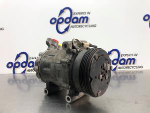 Gebruikte Aircopomp Renault Clio II (BB/CB) 1.2 16V Prijs € 45,00 Margeregeling aangeboden door Gebr Opdam B.V.