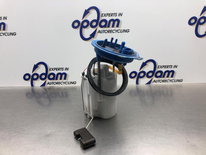 Gebruikte Benzinepomp Volkswagen Golf VII (AUA) 1.4 TSI 16V Prijs € 68,00 Margeregeling aangeboden door Gebr Opdam B.V.