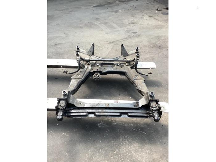 Gebruikte Subframe Mercedes Vito (447.6) 1.6 109 CDI 16V Prijs € 332,75 Inclusief btw aangeboden door Gebr Opdam B.V.