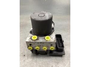 Gebruikte ABS Pomp Mercedes Vito (639.6) 3.0 122 CDI V6 24V Prijs € 151,25 Inclusief btw aangeboden door Gebr Opdam B.V.