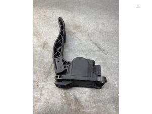 Gebruikte Gaspedaalpositie Sensor Mercedes Vito (447.6) 1.6 109 CDI 16V Prijs € 42,35 Inclusief btw aangeboden door Gebr Opdam B.V.