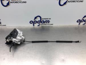 Gebruikte Portierslot Mechaniek 4Deurs links-achter Seat Altea XL (5P5) 1.6 Prijs € 54,00 Margeregeling aangeboden door Gebr Opdam B.V.