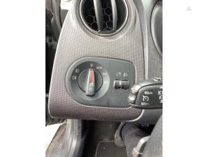 Gebruikte Licht Schakelaar Seat Ibiza IV (6J5) 1.2 TDI Ecomotive Prijs € 30,00 Margeregeling aangeboden door Gebr Opdam B.V.