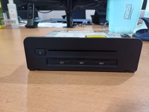 Gebruikte Module Navigatie Audi A4 Allroad Quattro (B9) 3.0 50 TDI V6 24V Prijs € 975,00 Margeregeling aangeboden door Gebr Opdam B.V.