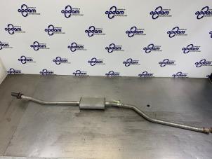 Gebruikte Uitlaat Middendemper Citroen Berlingo Cinqspace, Multispace 1.4 Prijs € 20,00 Margeregeling aangeboden door Gebr Opdam B.V.