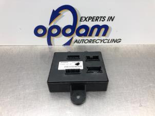 Gebruikte Stuurbekrachtiging Computer Renault Clio IV Estate/Grandtour (7R) 1.5 Energy dCi 90 FAP Prijs € 75,00 Margeregeling aangeboden door Gebr Opdam B.V.