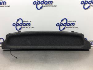 Gebruikte Hoedenplank Daihatsu Cuore (L251/271/276) 1.0 12V DVVT Prijs € 50,00 Margeregeling aangeboden door Gebr Opdam B.V.