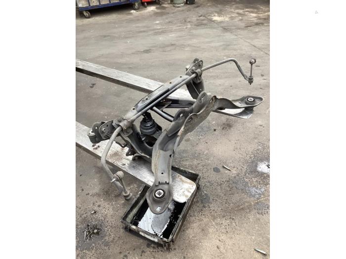 Gebruikte Subframe Volvo XC60 I (DZ) 2.0 D3 16V Prijs € 300,00 Margeregeling aangeboden door Gebr Opdam B.V.