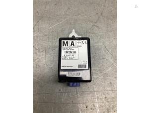 Gebruikte Deur module Toyota Auris (E18) 1.8 16V Hybrid Prijs € 25,00 Margeregeling aangeboden door Gebr Opdam B.V.