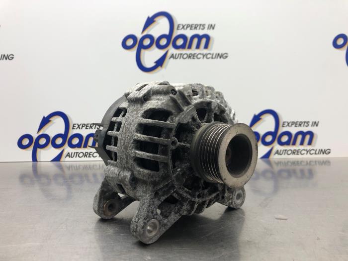 Gebruikte Dynamo Dacia Logan MCV I (KS) 1.6 16V Prijs € 49,00 Margeregeling aangeboden door Gebr Opdam B.V.