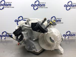 Gebruikte Chaufagebak Peugeot 208 I (CA/CC/CK/CL) 1.2 Vti 12V PureTech 82 Prijs € 200,00 Margeregeling aangeboden door Gebr Opdam B.V.