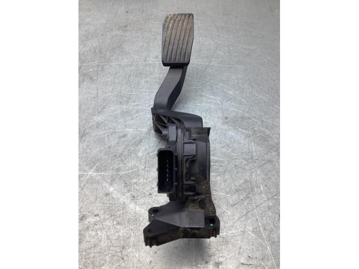 Gaspedaalpositie Sensor van een Fiat Doblo Cargo (263) 1.4 T-Jet 16V 2016