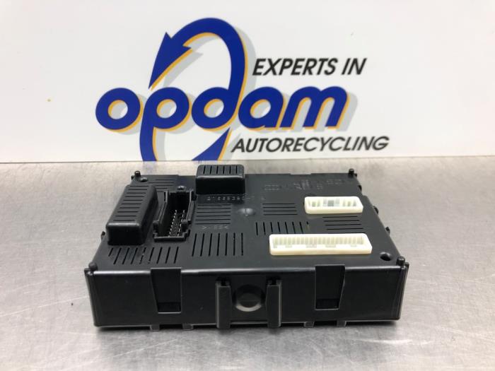 Gebruikte Bodycontrol Module Nissan Micra (K12) 1.2 16V Prijs € 100,00 Margeregeling aangeboden door Gebr Opdam B.V.
