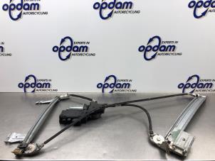 Gebruikte Raammechaniek 2Deurs links-voor Peugeot 307 CC (3B) 2.0 16V Prijs € 140,00 Margeregeling aangeboden door Gebr Opdam B.V.