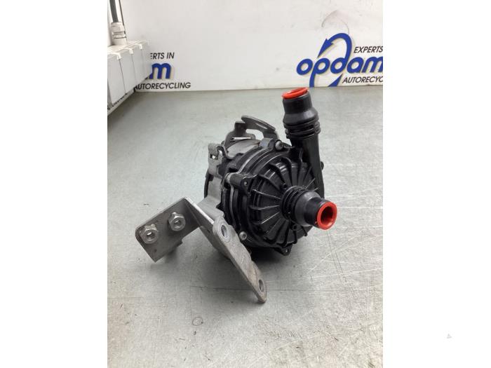 Gebruikte Waterpomp Jeep Renegade (BU) 1.5 T e-Hybrid 16V Prijs € 150,00 Margeregeling aangeboden door Gebr Opdam B.V.