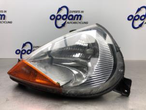 Gebruikte Koplamp links Ford Ka I 1.3i Prijs € 40,00 Margeregeling aangeboden door Gebr Opdam B.V.