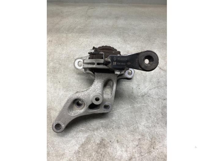 Gebruikte Motorrubber Nissan NV 300 1.6 dCi 95 Prijs € 42,35 Inclusief btw aangeboden door Gebr Opdam B.V.