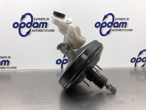 Gebruikte Rembooster Toyota Aygo (B40) 1.0 12V VVT-i Prijs € 100,00 Margeregeling aangeboden door Gebr Opdam B.V.