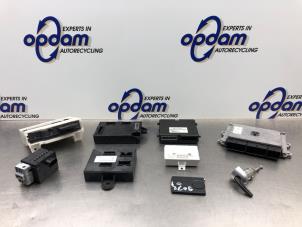 Gebruikte Computer Motormanagement Renault Captur (2R) 0.9 Energy TCE 12V Prijs € 500,00 Margeregeling aangeboden door Gebr Opdam B.V.