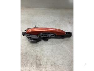 Gebruikte Handgreep Dacia Jogger 1.6 Hybrid 140 16V Prijs € 45,00 Margeregeling aangeboden door Gebr Opdam B.V.