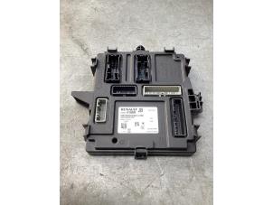 Gebruikte Bodycontrol Module Dacia Jogger 1.6 Hybrid 140 16V Prijs € 75,00 Margeregeling aangeboden door Gebr Opdam B.V.