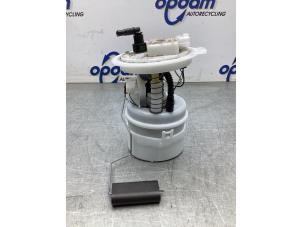 Gebruikte Pomp Servo Citroen C4 Berline (NC) 1.2 12V PureTech 130 Prijs € 200,00 Margeregeling aangeboden door Gebr Opdam B.V.