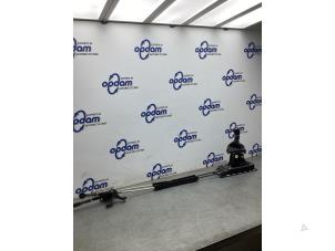 Gebruikte Versnellingsbak Bedieningskabel Volkswagen Polo VI (AW1) 1.0 TSI 12V Prijs € 225,00 Margeregeling aangeboden door Gebr Opdam B.V.