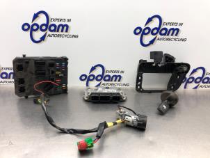 Gebruikte Computer Motormanagement Peugeot 1007 (KM) 1.6 GTI,Gentry 16V Prijs € 300,00 Margeregeling aangeboden door Gebr Opdam B.V.