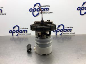 Gebruikte Benzinepomp Dacia Logan MCV (KS) 1.6 MPI 85 Prijs € 75,00 Margeregeling aangeboden door Gebr Opdam B.V.