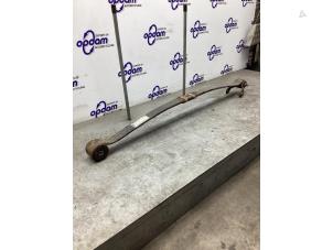 Gebruikte Bladveer achter Ford Transit Custom 2.0 TDCi 16V Eco Blue 105 Prijs € 121,00 Inclusief btw aangeboden door Gebr Opdam B.V.