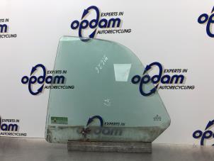 Gebruikte Ruit Extra 2Deurs links-achter Volkswagen Golf III Cabrio Restyling (1E7) 1.6 Prijs € 35,00 Margeregeling aangeboden door Gebr Opdam B.V.