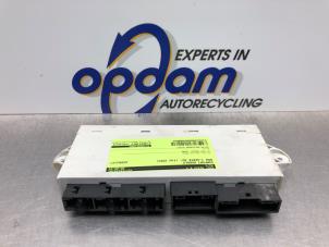 Gebruikte Comfort Module BMW 7 serie (E65/E66/E67) 735i,Li 3.6 V8 32V Prijs € 35,00 Margeregeling aangeboden door Gebr Opdam B.V.